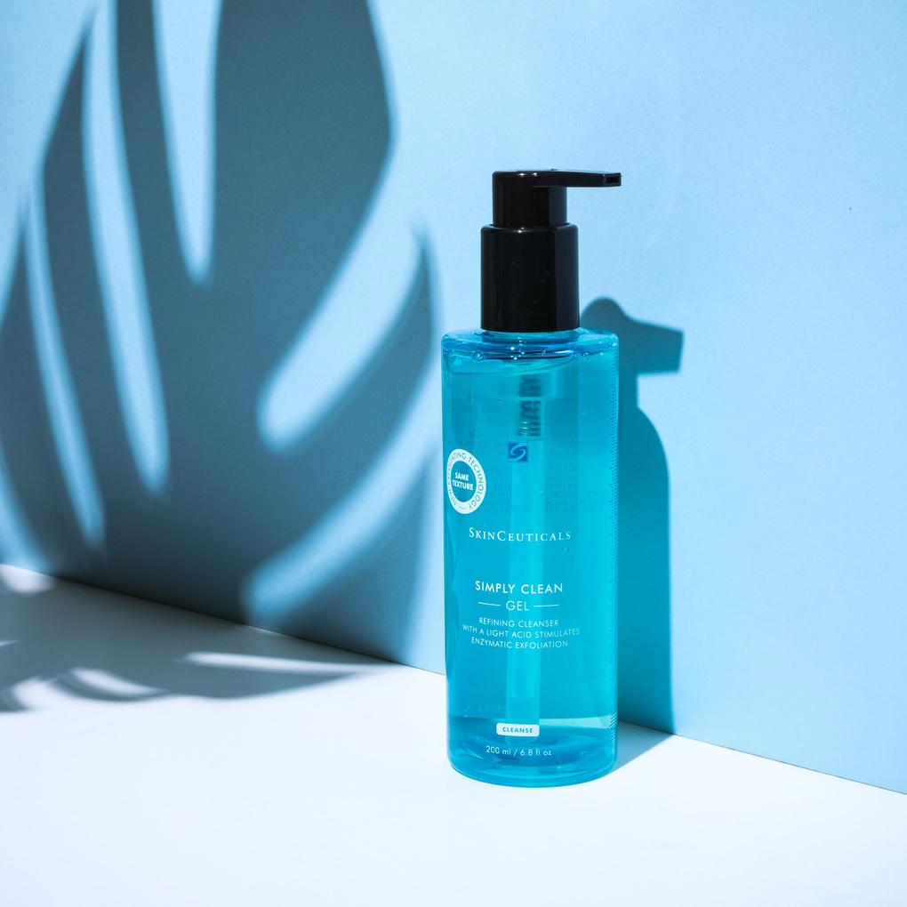 SIMPLY CLEAN: CLEANSER FOR OILY SKIN